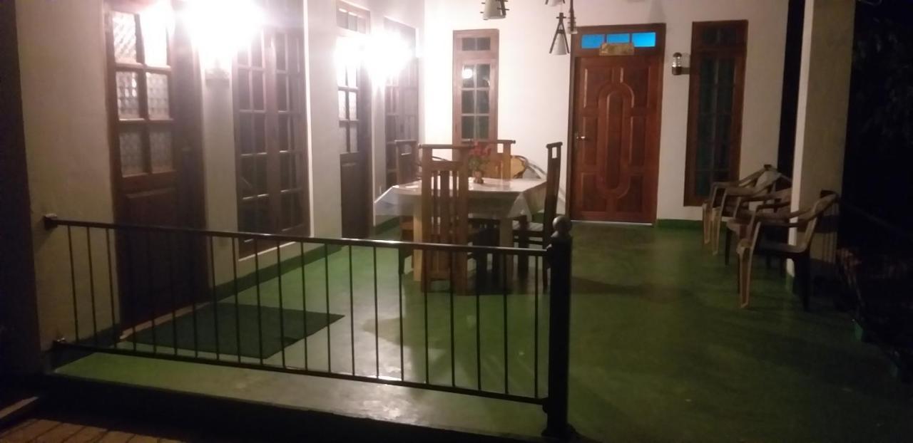 Mature Home Ella Ngoại thất bức ảnh