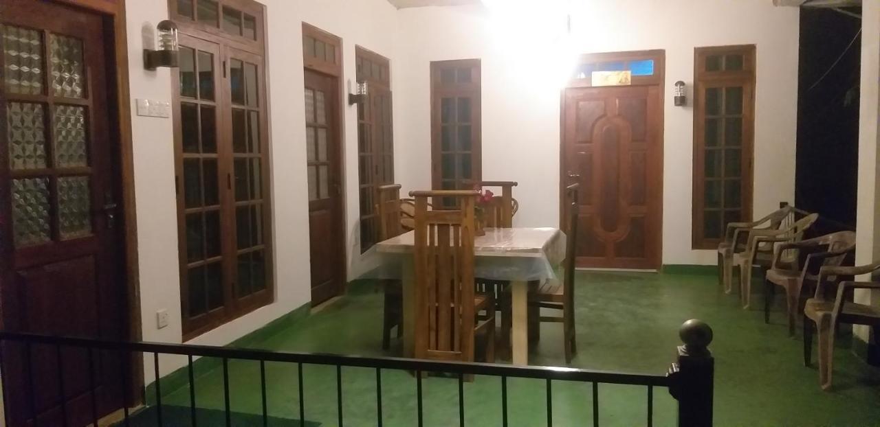 Mature Home Ella Ngoại thất bức ảnh