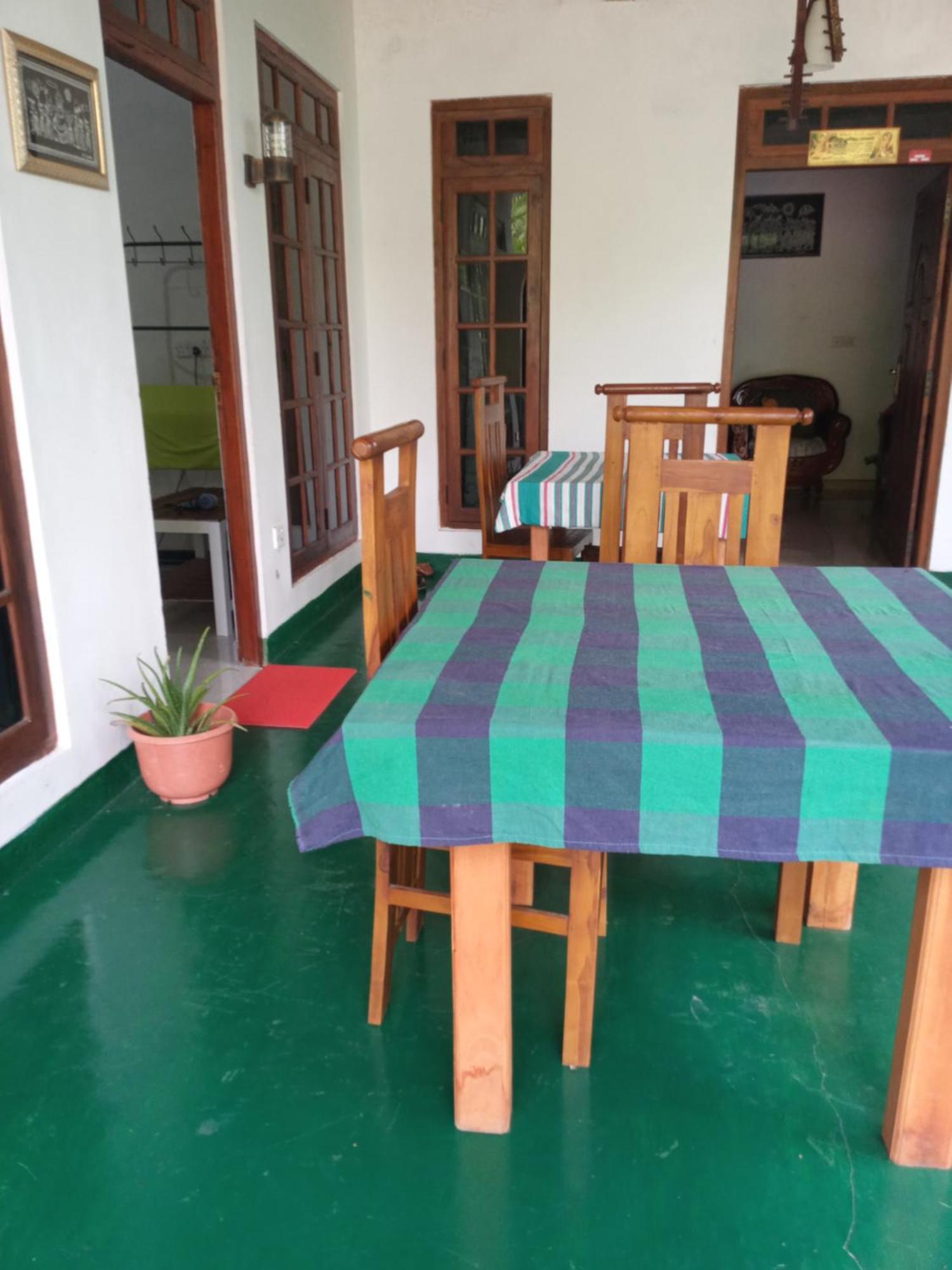 Mature Home Ella Ngoại thất bức ảnh