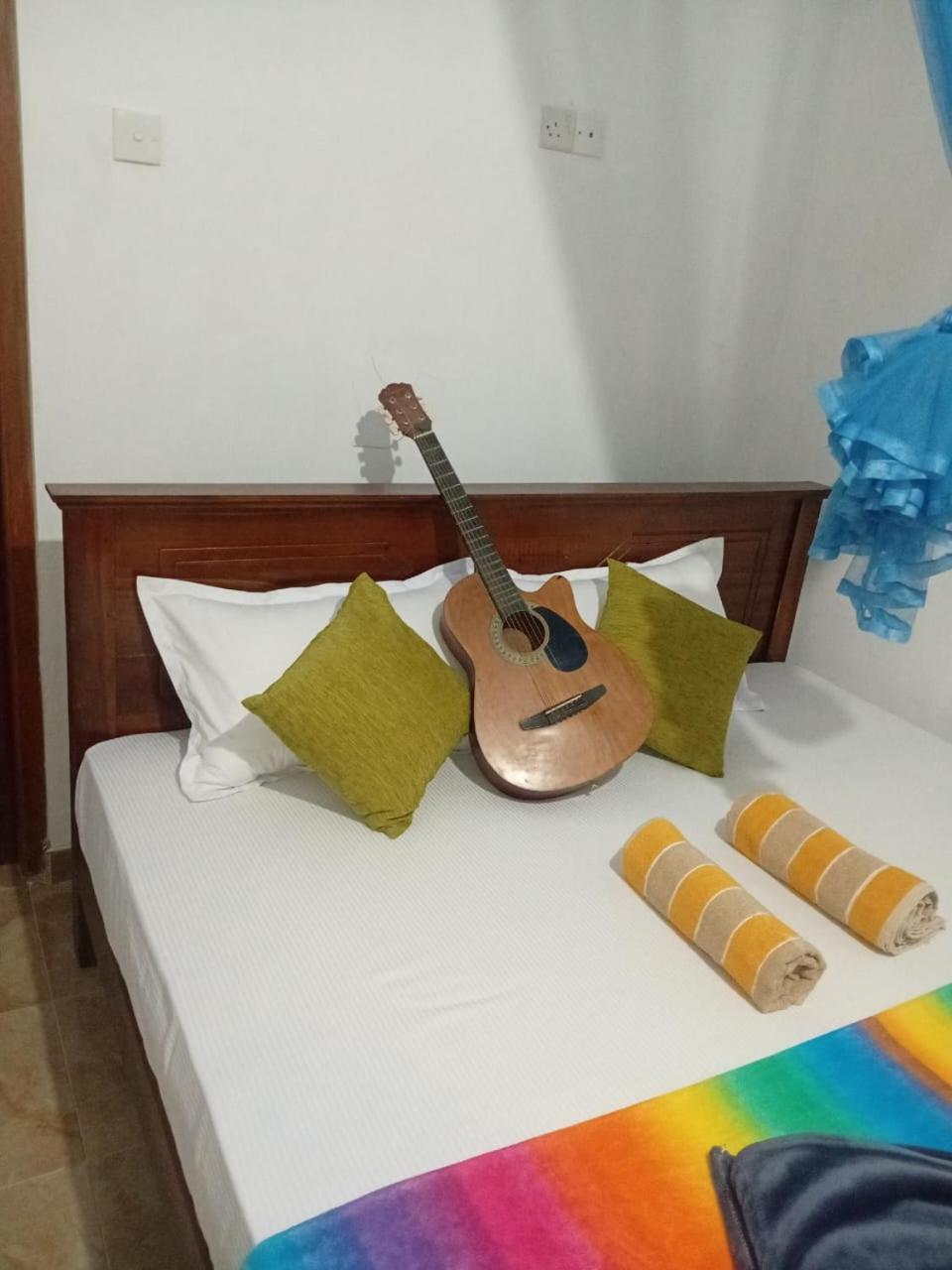 Mature Home Ella Ngoại thất bức ảnh
