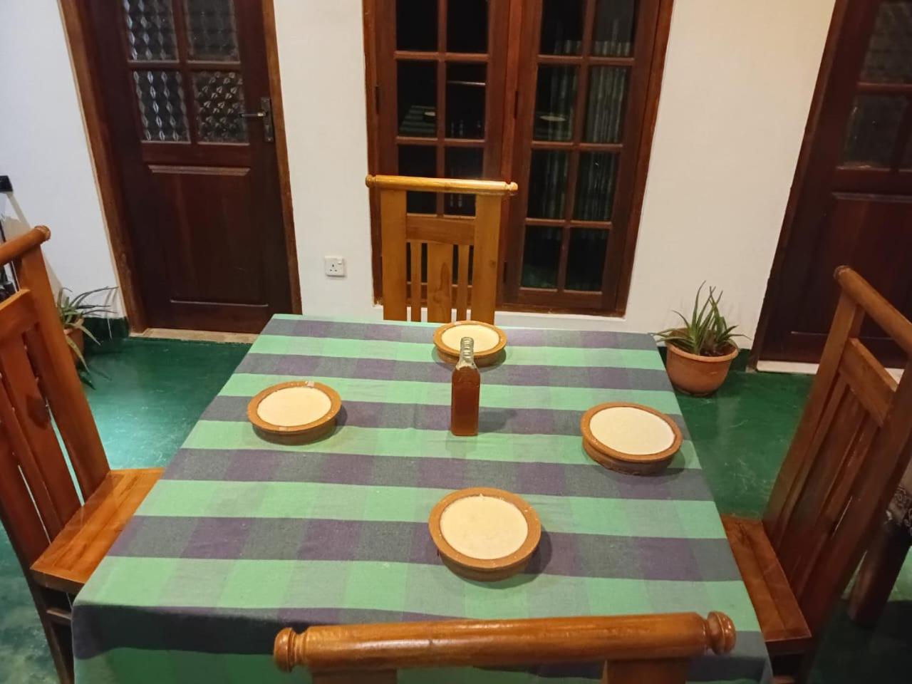 Mature Home Ella Ngoại thất bức ảnh